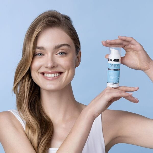 Bielenda Professional SupremeLab HydraGlow bezolejowy krem nawadniający 50 ml