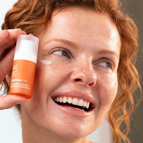 SVR [C] Eye Biotic krem rozświetlająco-wygładzający pod oczy 15 ml