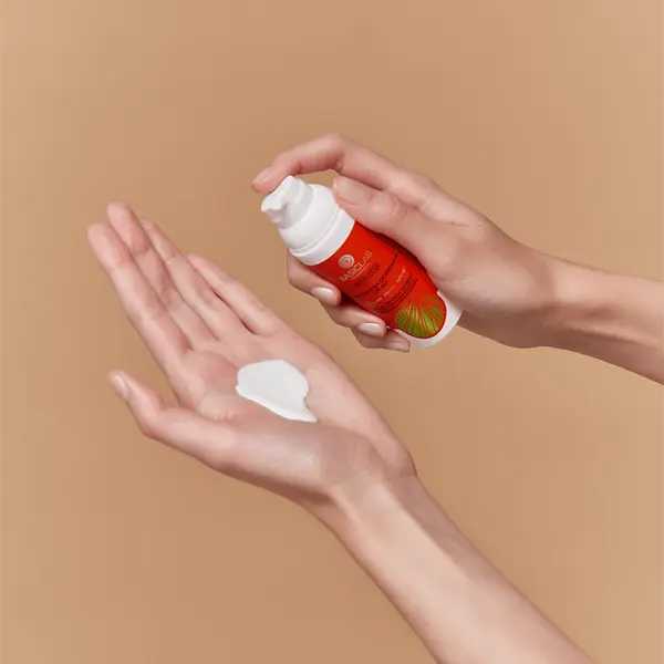 BasicLab Protecticus lekka emulsja ochronna SPF 50+ 50 ml