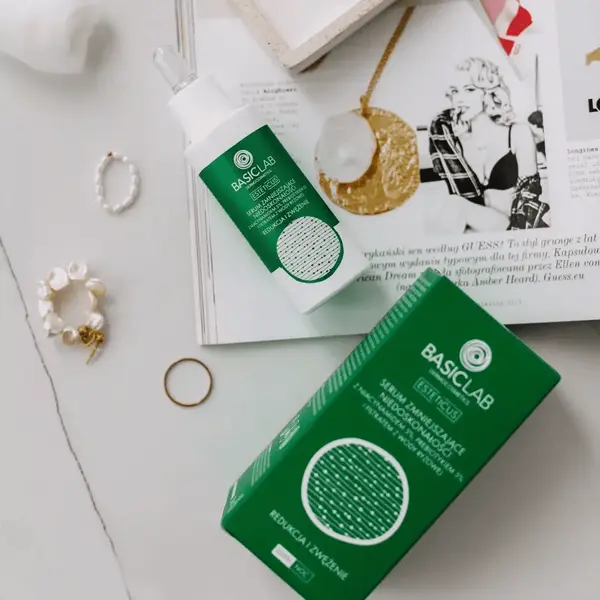 BasicLab Esteticus serum zmniejszające niedoskonałości z niacynamidem 5% 30 ml